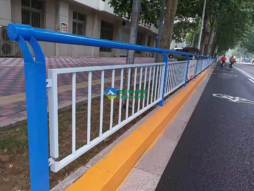 人行道護(hù)欄
